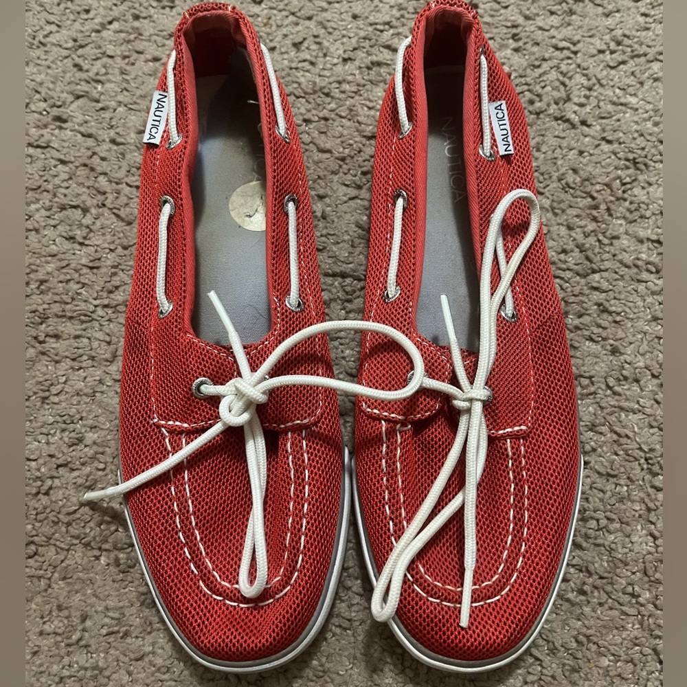 Red Nautica Pinecrest Mesh Boat Shoes. Size 8 1/2